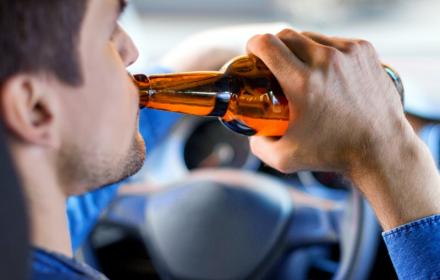 Conduite d'un véhicule de fonction sous alcool : lien avec la vie professionnelle