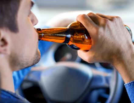 Licenciement pour faute et conduite d'un véhicule de fonction sous alcool